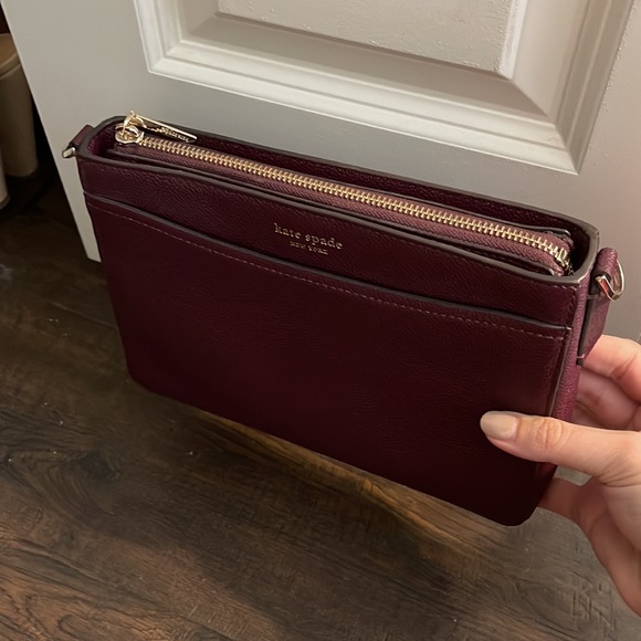 BNWOT Kate Spade Crossbody purse - Picture 3 of 5